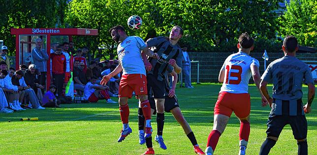 Bild 38: SV Jestetten gewinnt Kellerderby mit 2:1 gegen den FC Hochrhein – und wir haben Fotos!