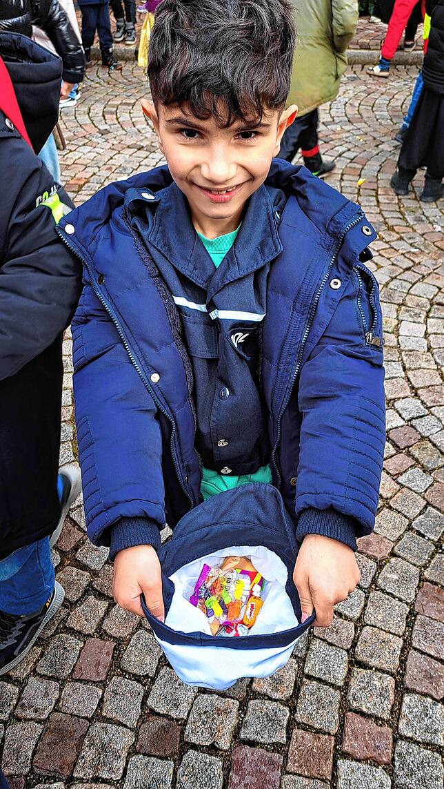 Bild 16: Fasnacht-Bilder aus Bad Säckingen: Wiiber treiben ihr Unwesen am schmutzigen Donnerstag – jetzt ansehen!