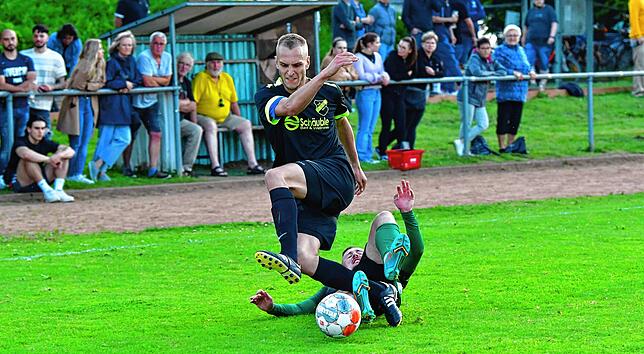 Bild 20: SV Herten besiegt den TuS Efringen-Kirchen mit 3:1 &ndash; und wir haben Bilder!