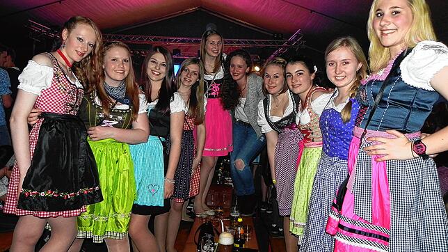 Stimmung und Gaudi ist beim Gögginger Bierfest vom 28. April bis 1. Mai garantiert. An vier Tagen lockt das größte Maifest der Region ...