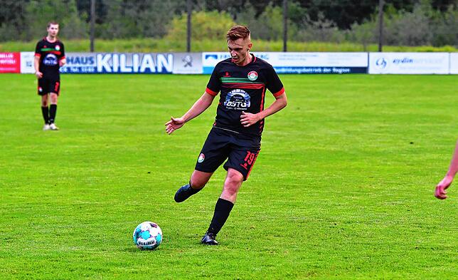 Bild 6: Spvgg. Andelsbach holt sich ein 1:1 im Derby gegen den SC Niederhof/Binzgen &ndash; und wir haben Bilder!