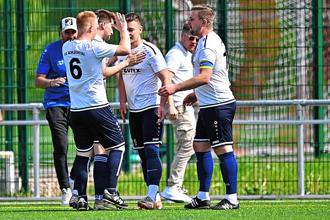 Bild 2: TuS Binzen besiegt den FC Schlüchttal mit 5:1 – und wir haben Bilder!