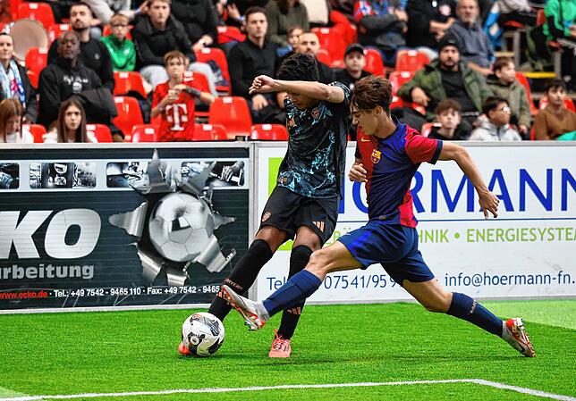 Bild 15: Fußball-Nachwuchsstars in Friedrichshafen! Unsere große Bildergalerie vom MTU-Cup!