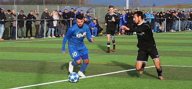 Bild 20: Tabellenführer SV 08 Laufenburg siegt 5:2 beim Verfolger FC Erzingen und wir haben die Bilder