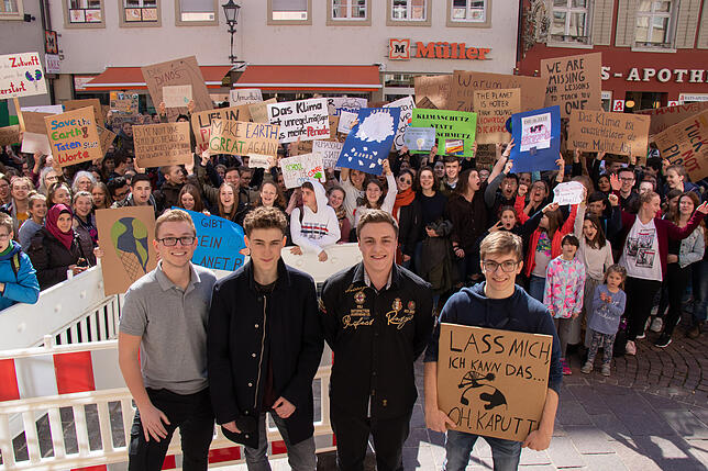 Die Waldshuter Organisatoren und Sprecher des Waldshuter Fridays For Future (von links): Leon Straub, Constantin Berger, Felix Stauber ...