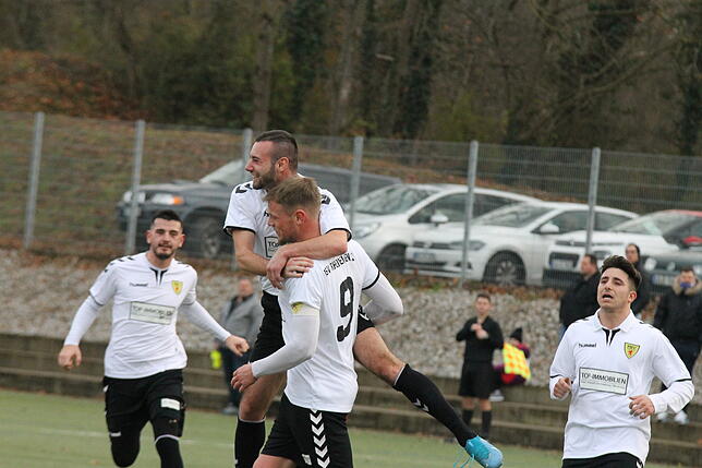 Bild 9: FSV Rheinfelden schickt den VfR Bad Bellingen mit einem 8:0-Kantersieg in die Winterpause &ndash; und wir haben Bilder!