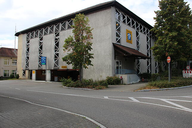Im Parkhaus Kornhaus in der Waldshut stehen rund um die Uhr 392 Parkplätze zur Verfügung.
