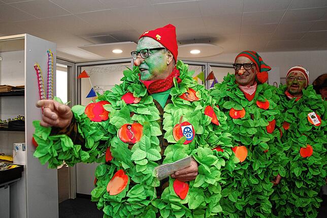 Bild 10: Fasnet Donaueschingen: Närrische Stimmung im SÜDKURIER-Stüble