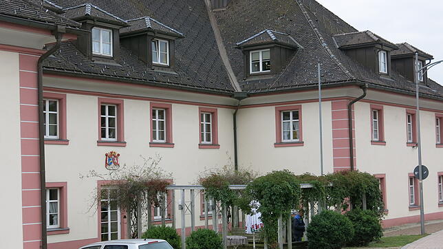 Einst Krankenhaus &ndash; heute Altenpflegeheim. Das Spital wurde 1789 seiner Bestimmung übergeben.