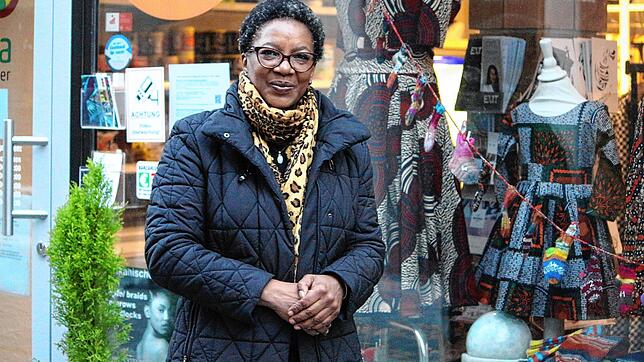 Nach einem guten halben Jahr mit Poller ziehen die Händler in der Innenstadt Bilanz. Johanna Hermann, Betreiberin eines Afro-Shops, ist ...