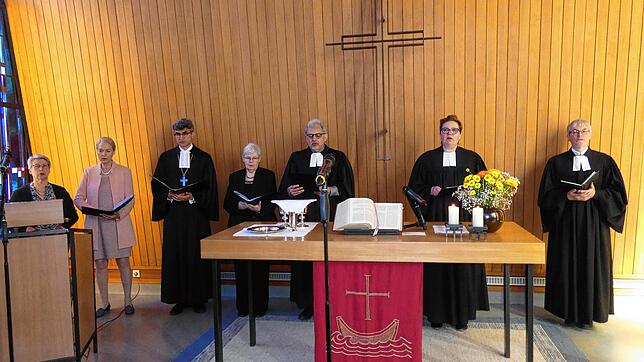 Pfarrer Wieland Bopp-Hartwig, Pfarrerin Nicole Otte-Kempf, Dekan Markus Wagenbach, Ulrike Grether, Prälat Marc Witzenbacher, ...