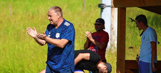 Bild 26: SV Karsau schießt sich mit 14:0 bei der Spvgg. Utzenfeld zum Titel &ndash; und wir haben Bilder!