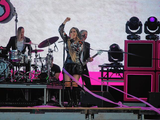 Bild 16: Southside 2024: Avril Lavigne sorgt für Gänsehaut bei ihren Fans