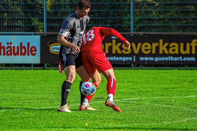 Bild 7: SV Jestetten gewinnt Kellerduell beim FC Hochrhein – und wir haben Bilder!