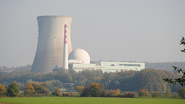 Das Atomkraftwerk Leibstadt wurde am Mittwochabend automatisch abgeschaltet. Die Kraftwerksleitung geht von einer baldigen ...