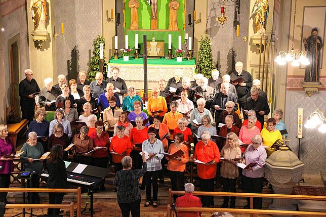 Erfolgreich meldete sich der Singkreis Eggingen aus der Corona-Zwangspause mit einem Kirchenkonzert in der Kirche St. Gallus zurück. ...