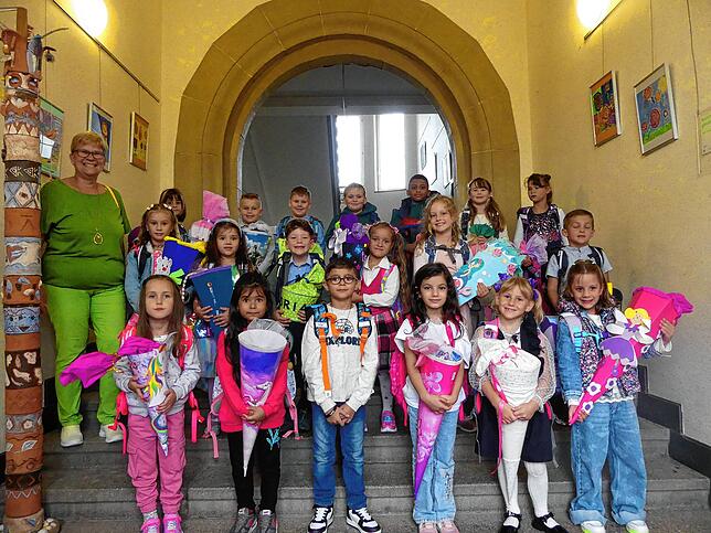 In die Klasse 1a der Murgtalschule sind 19 Kinder eingeschult worden. Klassenlehrerin ist Dagmar Beese.