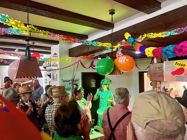 Bild 9: Beim Kappenabend in Donaueschingen wird die Sau herausgelassen: Das sind die schönsten Impressionen