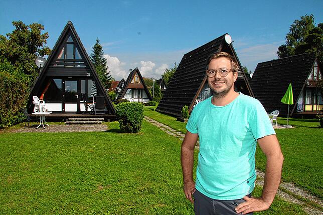 Jochen Kirchhoff, Geschäftsführer der Ferienwohnpark Immenstaad GmbH, ist verägert.