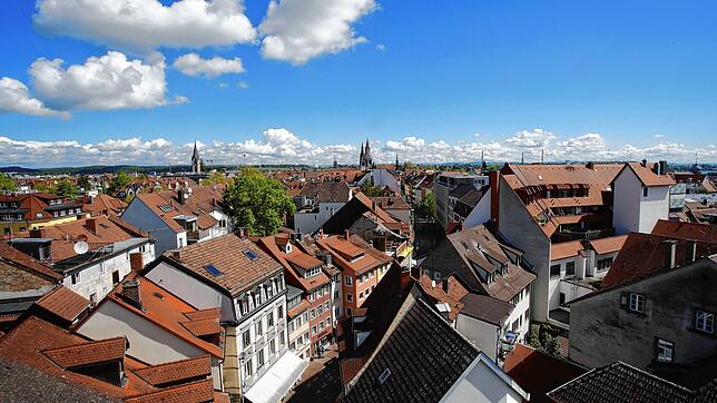 Das Bild verdeutlicht die Lage: Bis unters Dach wird in Konstanz so gut wie jeder Winkel als Wohnraum genutzt. Am Donnerstag, 29. Juli, ...