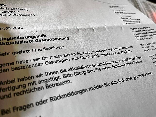 Nachricht von der Eingliederungshilfe: Wo bisher das Jugendamt zuständig war, bekommen die Sedelmayrs nun Post aus dem Landratsamt. ...