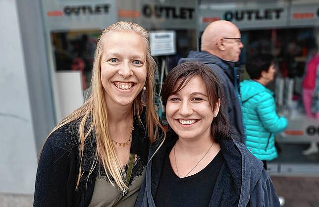 Nicole Wolf und Cora Buschelewsky.