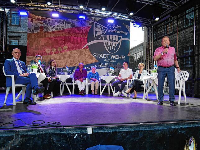 Bild 25: Bilder vom Fest anlässlich des 75. Jubiläums der Stadterhebung Wehrs