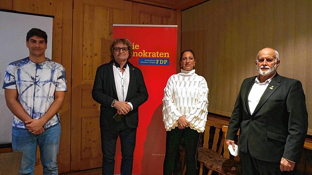 Mit Optimismus in die Zukunft (von links): Jareem Khawaja, stellvertretender Kreisvorsitzender, Vorsitzender der Jungen Liberalen ...