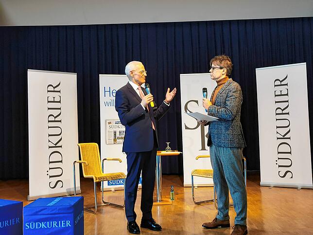 Bild 9: Bürgermeister-Kandidat Fritz Link beantwortet Bürgerfragen