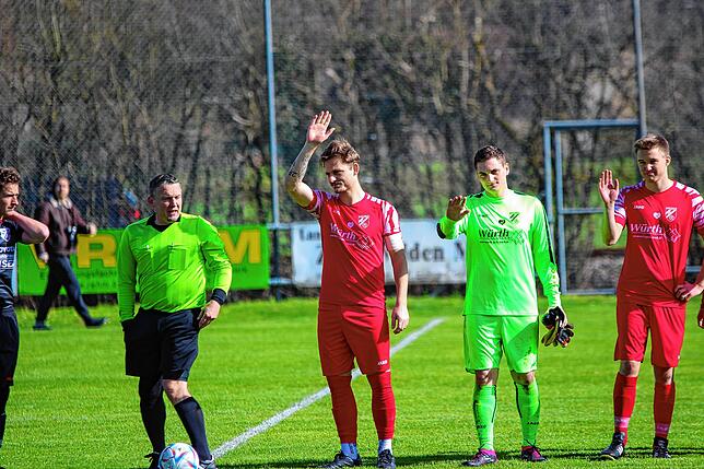 Bild 3: Spvgg. Wutöschingen siegt mit 4:0 beim SV Eggingen &ndash; und wir haben Bilder!