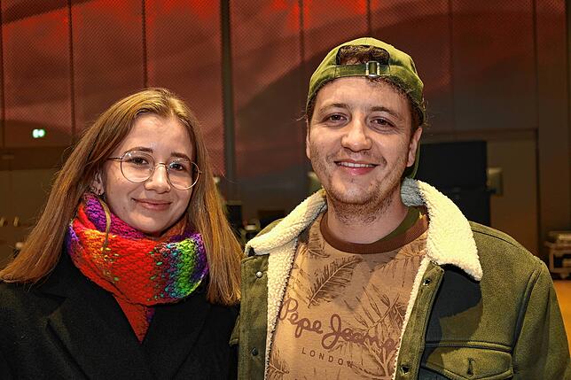 Während Tim Bumler und seine Schwester Sarah vom Konzept Hafner überzeugt werden konnten, verließen einige Zuhörer vorzeitig den Saal. ...