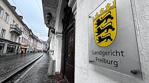 Das Urteil fällt vor dem Landgericht in Freiburg. Bild: Jonas Günther