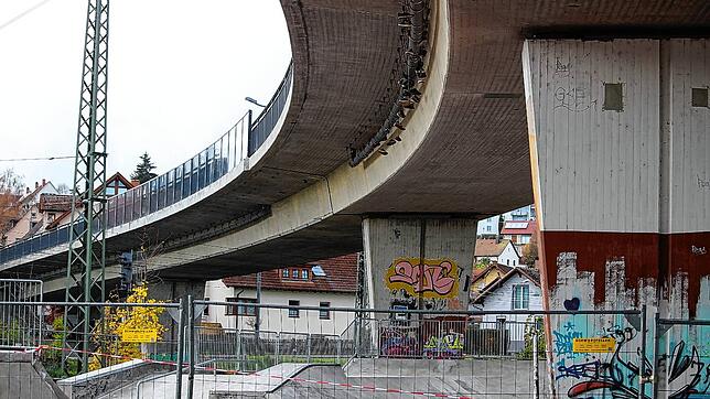 Woher kommen die Knallgeräusche? Am Samstag, 12. November, waren laute Schläge in der Stadt zu hören &ndash; eine Spur führt dabei unter ...