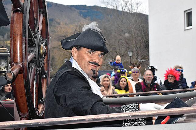 Bild 22: So bunt ziehen die Narren am Sonntag durch Wehr