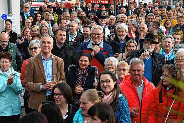 Bild 7: Bilder vom Wahlsieg von Christoph Stolz bei der Bürgermeisterwahl in Bodman-Ludwigshafen (2)