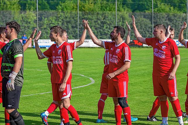 Bild 2: SV Eggingen und TuS Stetten II trennen sich 2:2 im ersten Abstiegsspiel – und wir haben Fotos!