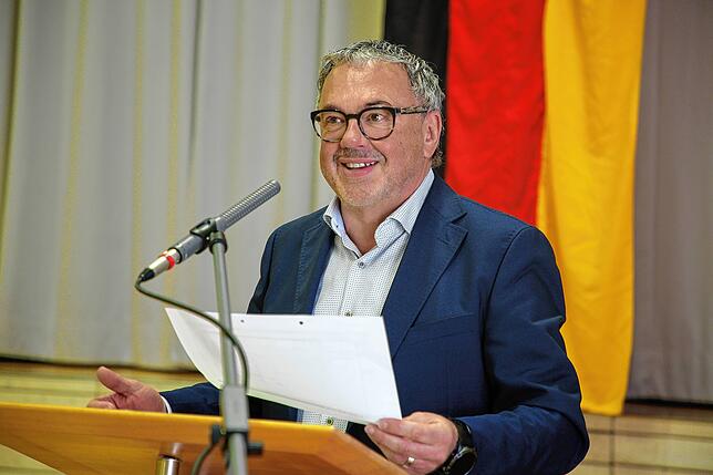 Hans-Peter Lehmann am Mikrofon: Die Moderation bei der Kandidatenvorstellung im Vorfeld der Bürgermeisterwahl, war natürlich Chefsache.