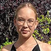 Tamara Weinmann hat die mittlere Reife geschafft und möchte bald ihr Abitur angehen.