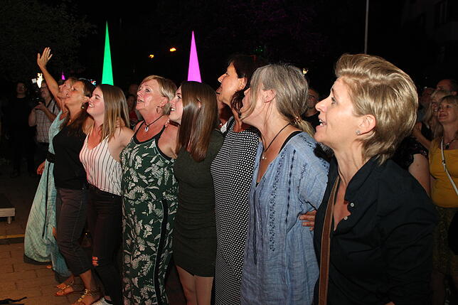 Bild 23: Bilder von den Besuchern beim Lichterfest in Bad Dürrheim