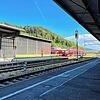 Der Bahnhof in Waldshut (Symbolbild). Ein Mann sprang aufs Gleis, um den Zug auf der gegenüberliegenden Seite erwischen wollte. Mit der ...