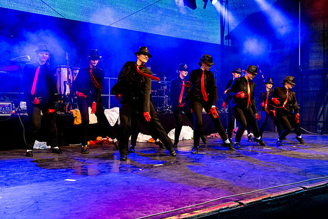 Kulturnacht Schwenningen.
Kleiner Muslenplatz  Hip-Hop Gruppe "Move It" TSC Schwenningen