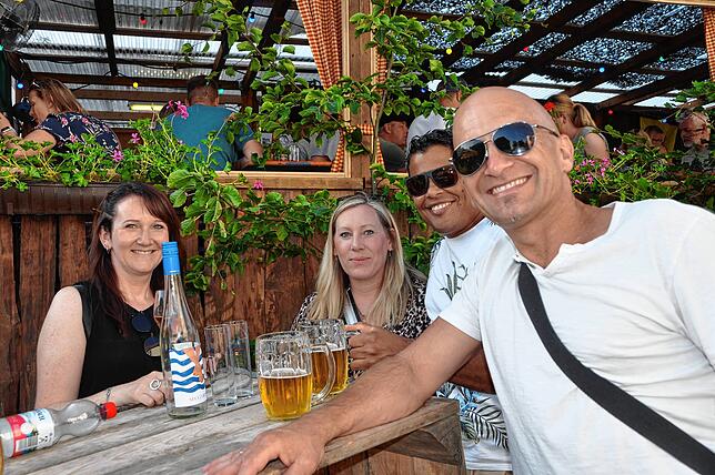 Bild 14: Sonnenstrahlen und Feststimmung in Markdorf