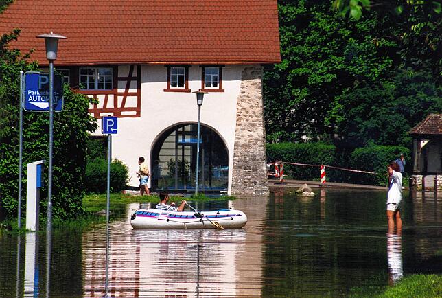 Der Bereich beim Torhaus in Bodman sowie die komplette Seestraße standen unter Wasser.