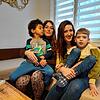 Die Alleinerziehenden Bojana Stojanovic (links) mit Sohn Malachi und ihre Freundin Ekaterina Khmara mit dem sechsjährigen Maximilian ...