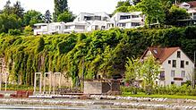 Wo der Name Programm ist: Die Goldbacher Straße in Überlingen zählt zu einer der exklusivsten Lagen im Bodenseekreis. Wer hier wohnt, ...