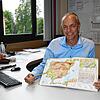 Noch im Schulleiter-Büro der Stockacher Grundschule, bald schon in Portugals Hauptstadt Lissabon: Frank Sauer wird ab dem nächsten ...