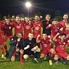 So seh&lsquo;n Sieger aus: Der FC Tiengen 08 feierte das 4:2 im Halbfinale gegen den Lokalrivalen VfB Waldshut und seinen dreifachen ...