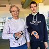 Hans-Peter Deigner von der Hochschule Furtwangen (HFU) und Doktorand Oliver Riester (rechts) haben eine neue Möglichkeit entwickelt, um ...