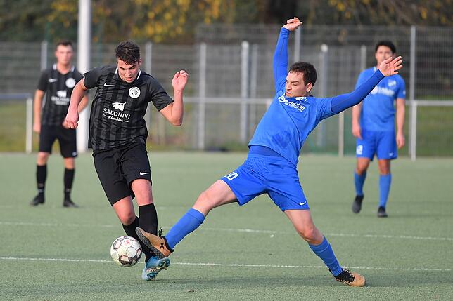 Bild 11: FC Hochrhein düpiert den TuS Efringen-Kirchen mit einem 3:1-Sieg im Rebland &ndash; und wir haben Bilder!