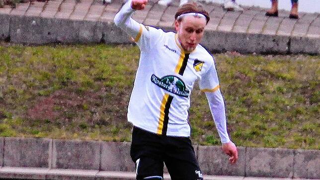 Marius Storz (FC Schönwald) sorgte in dem Spiel immer wieder für Aufsehen.